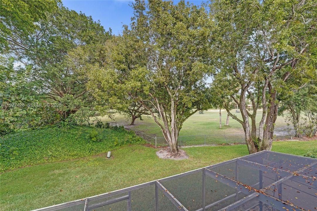 На продажу: $550,000 (3 спален, 3 ванн, 2350 Квадратных фут)