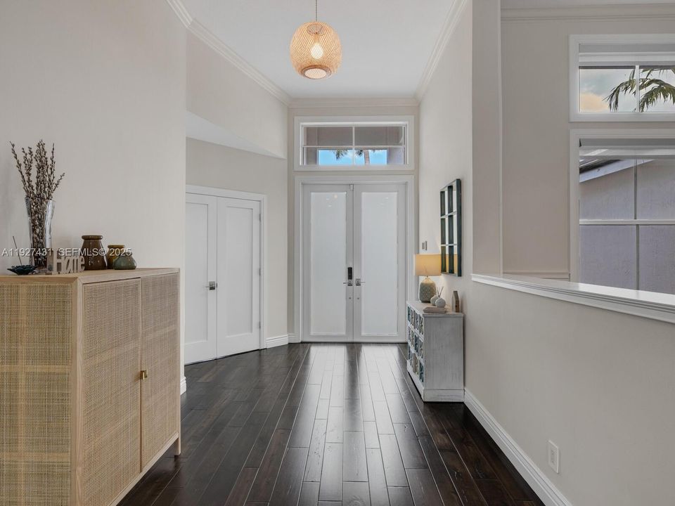 For Sale: $1,650,000 (5 beds, 3 baths, 3298 Square Feet)