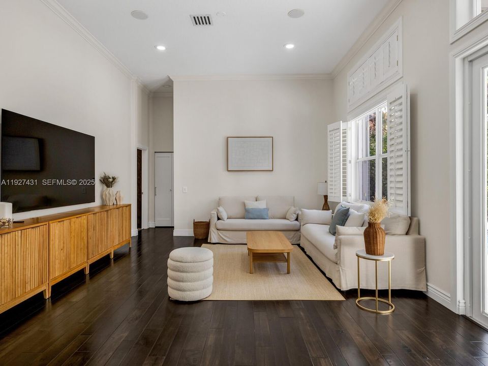 For Sale: $1,650,000 (5 beds, 3 baths, 3298 Square Feet)