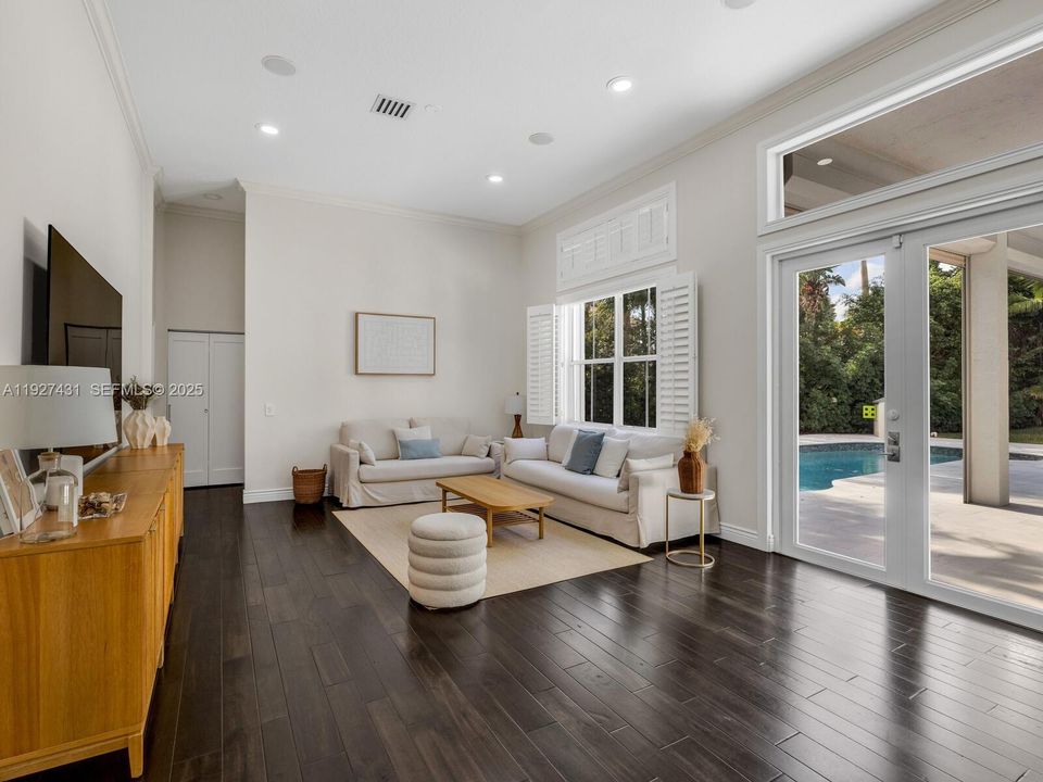 For Sale: $1,650,000 (5 beds, 3 baths, 3298 Square Feet)