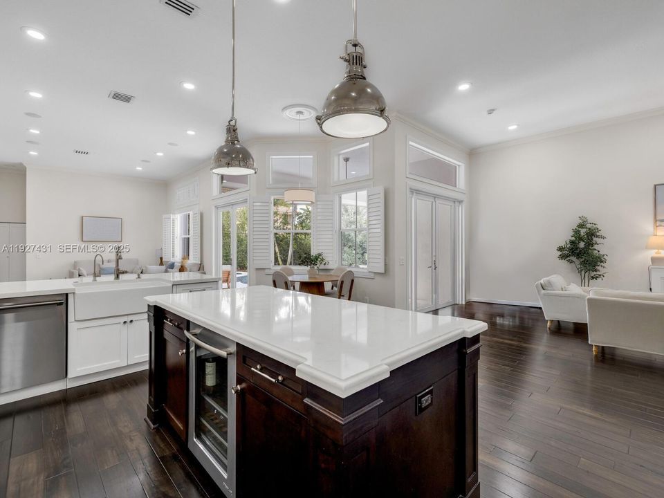 For Sale: $1,650,000 (5 beds, 3 baths, 3298 Square Feet)