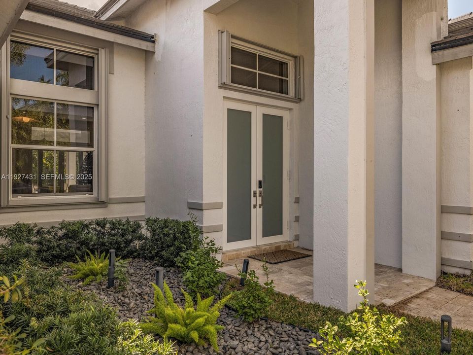 For Sale: $1,650,000 (5 beds, 3 baths, 3298 Square Feet)