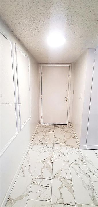 En Venta: $215,000 (2 camas, 2 baños, 1074 Pies cuadrados)