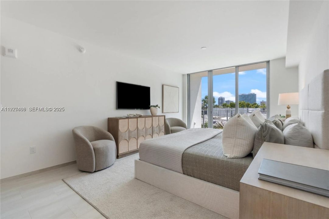 В аренду: $8,000 (2 спален, 2 ванн, 1400 Квадратных фут)