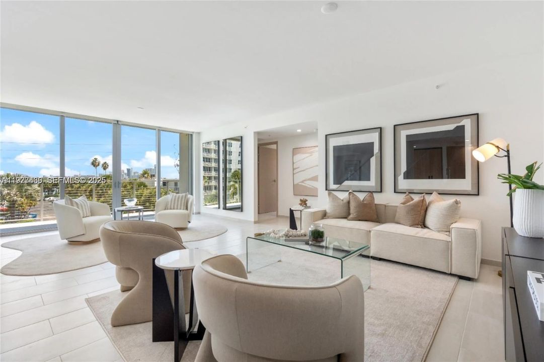 В аренду: $8,000 (2 спален, 2 ванн, 1400 Квадратных фут)