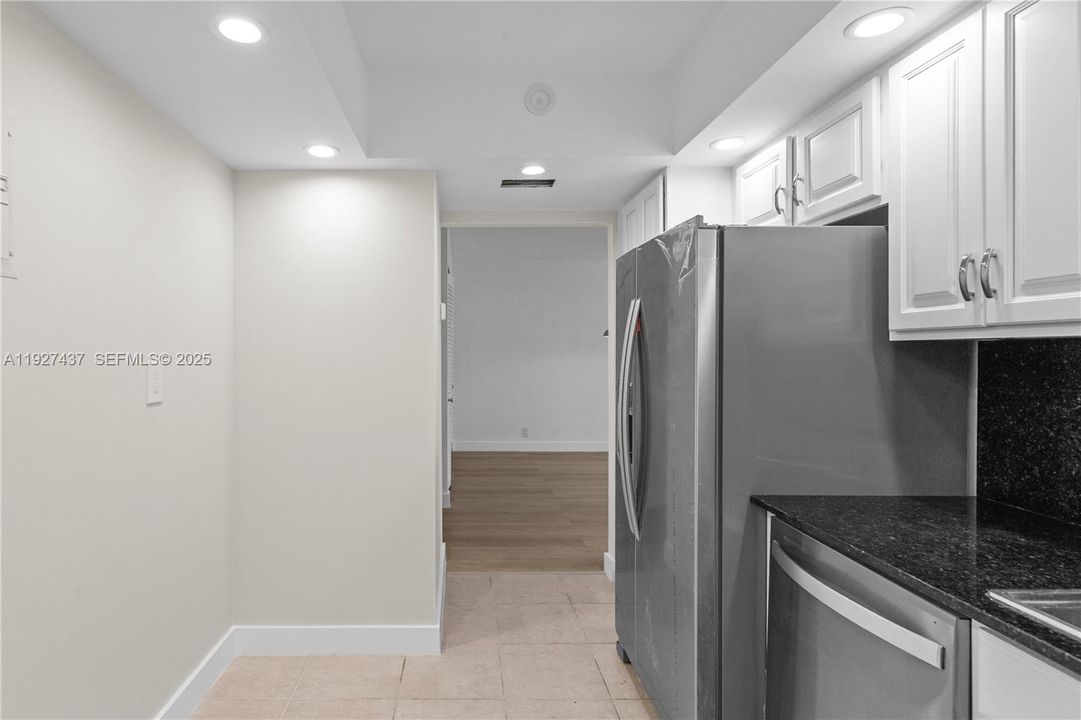 待售: $615,000 (1 贝兹, 1 浴室, 929 平方英尺)