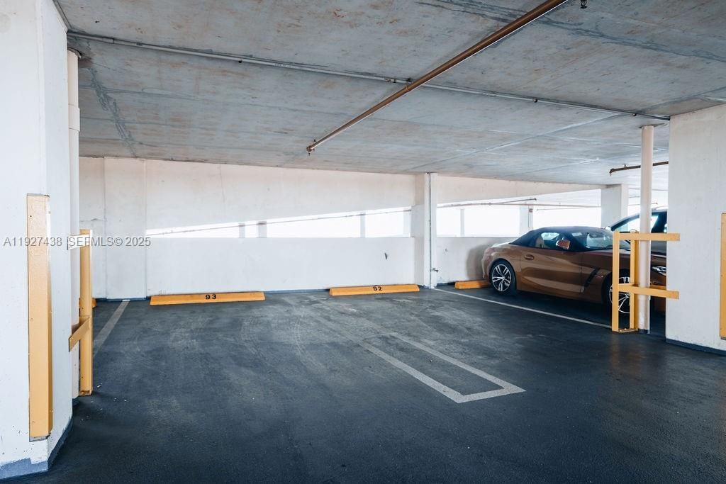 待售: $435,000 (1 贝兹, 1 浴室, 755 平方英尺)