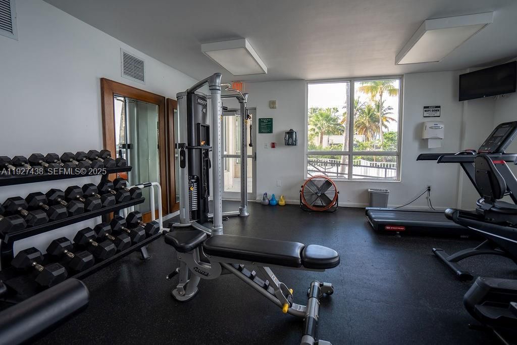 待售: $435,000 (1 贝兹, 1 浴室, 755 平方英尺)