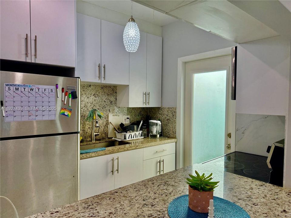 En Venta: $349,000 (1 camas, 1 baños, 680 Pies cuadrados)