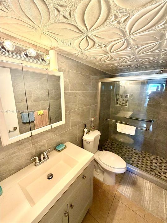 На продажу: $269,000 (1 спален, 1 ванн, 870 Квадратных фут)