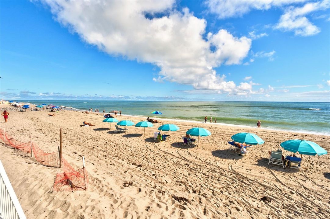 В аренду: $4,800 (2 спален, 2 ванн, 1100 Квадратных фут)