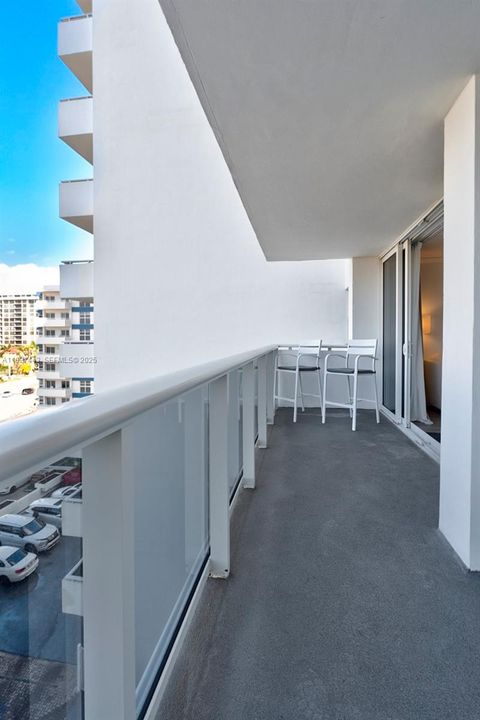 В аренду: $4,800 (2 спален, 2 ванн, 1100 Квадратных фут)