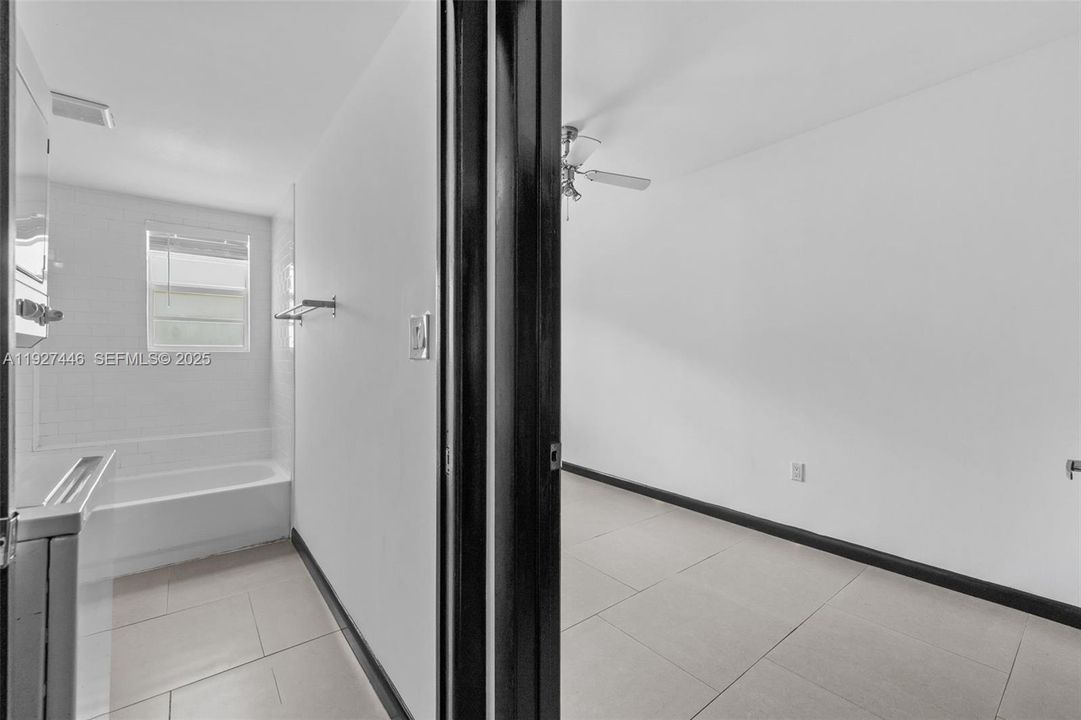 В аренду: $1,800 (1 спален, 1 ванн, 0 Квадратных фут)