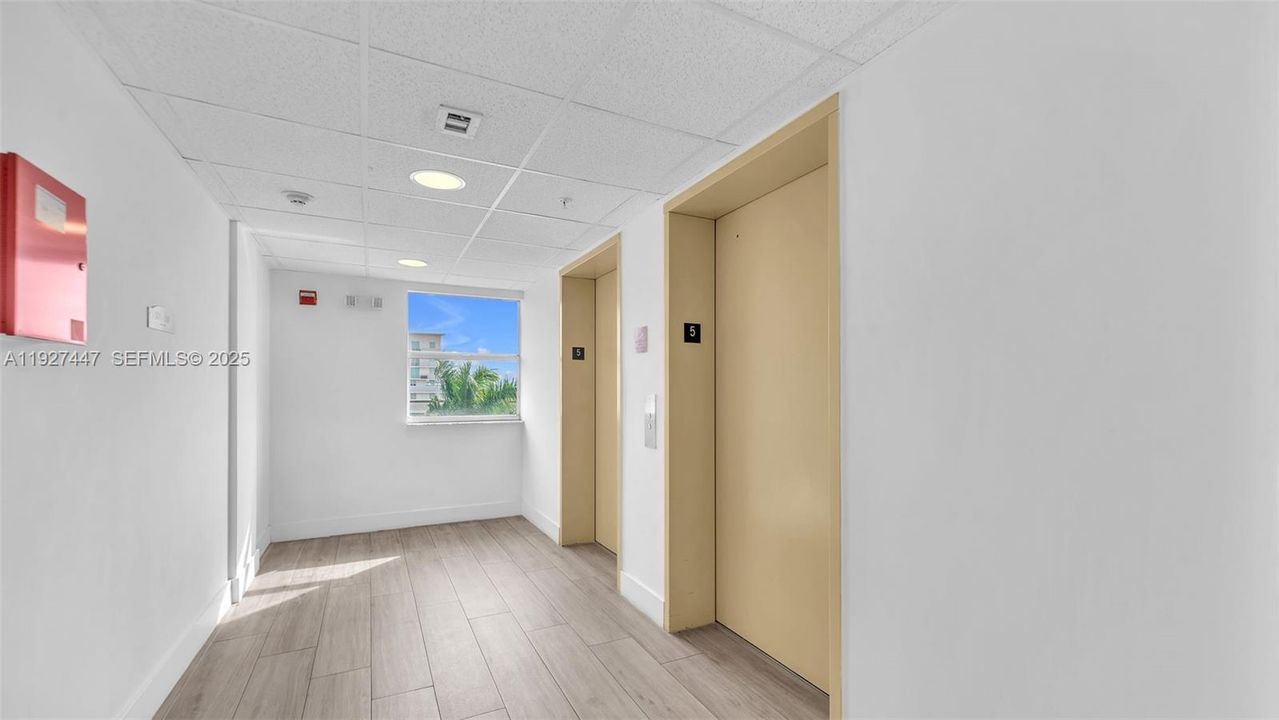 В аренду: $2,300 (1 спален, 1 ванн, 793 Квадратных фут)