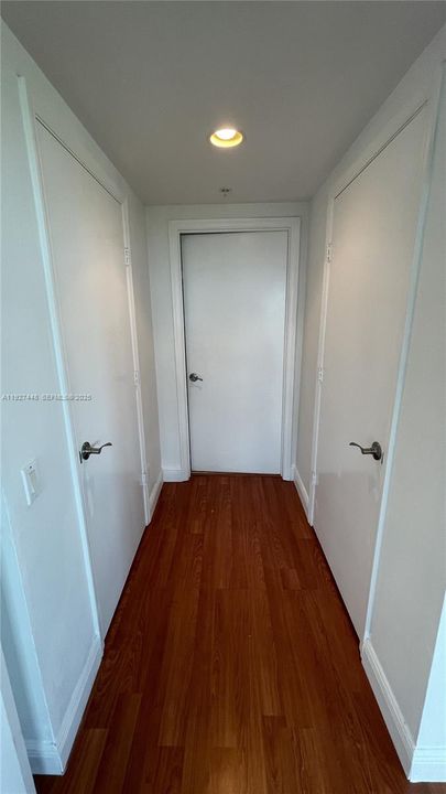 For Rent: $4,400 (3 beds, 3 baths, 2048 Square Feet)