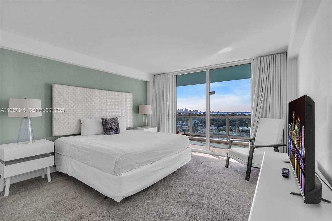 For Rent: $3,700 (2 beds, 2 baths, 1517 Square Feet)