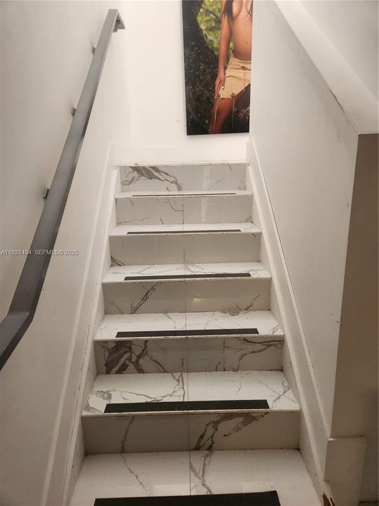 В аренду: $2,800 (2 спален, 1 ванн, 2533 Квадратных фут)