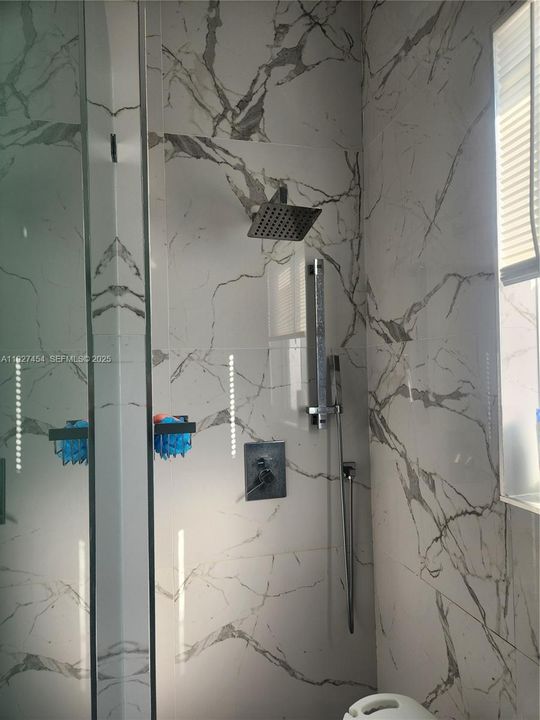 В аренду: $2,800 (2 спален, 1 ванн, 2533 Квадратных фут)