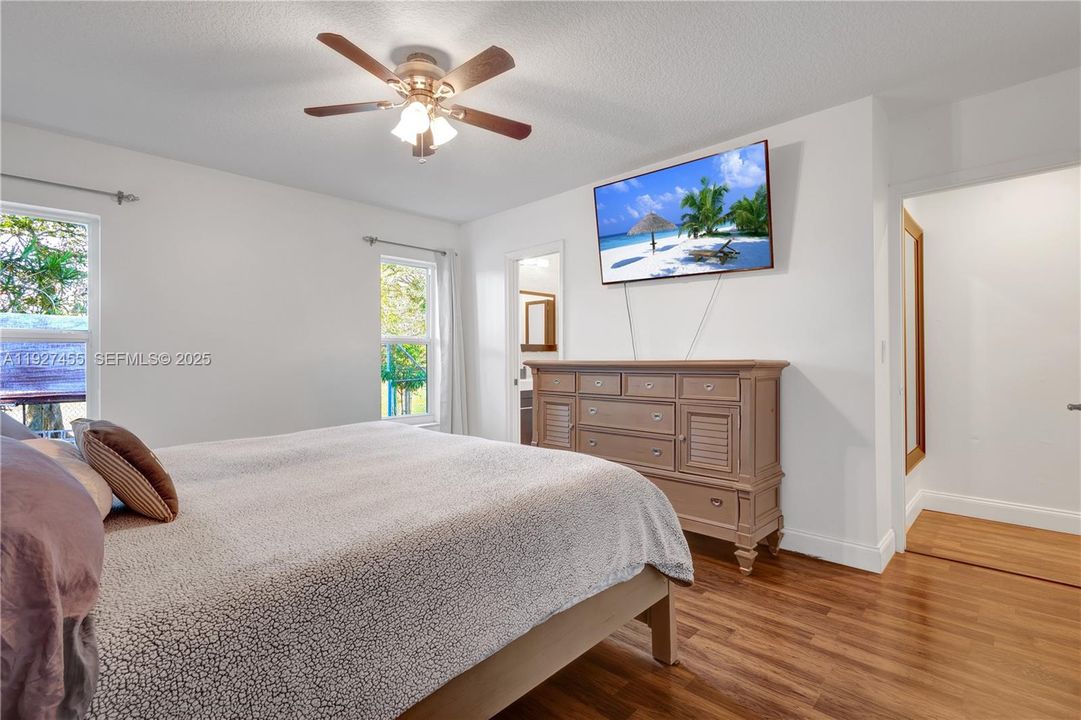 For Sale: $755,000 (4 beds, 2 baths, 1773 Square Feet)