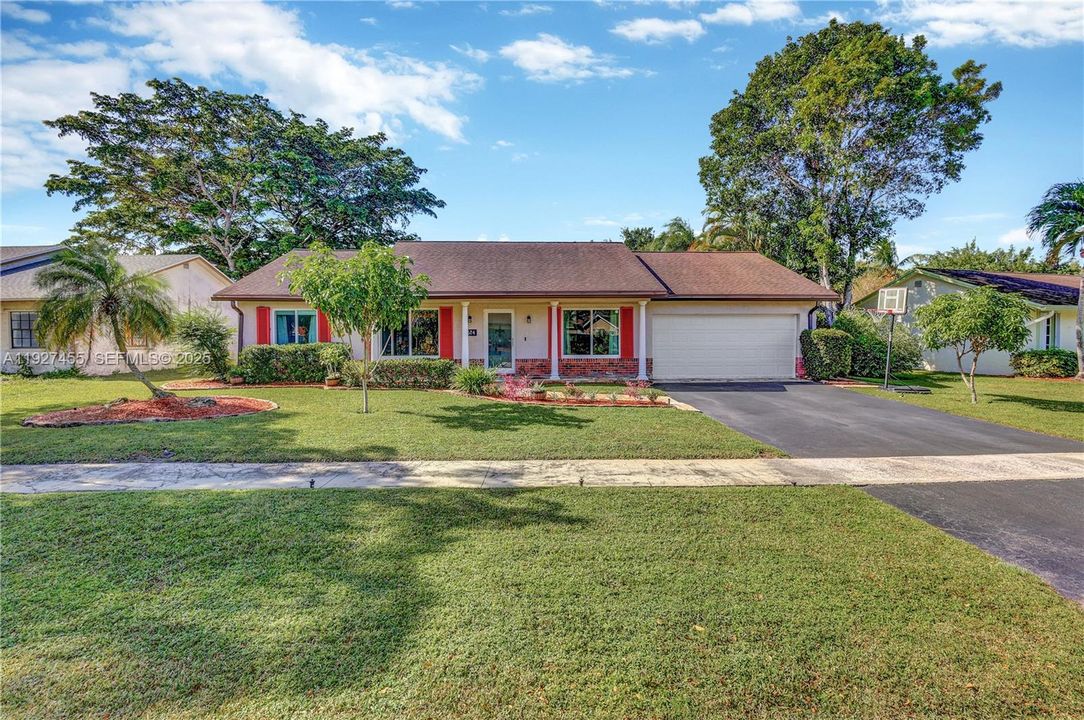 For Sale: $755,000 (4 beds, 2 baths, 1773 Square Feet)