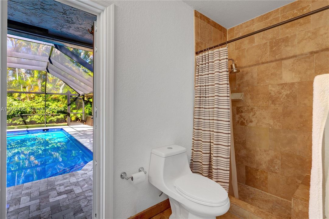 For Sale: $755,000 (4 beds, 2 baths, 1773 Square Feet)