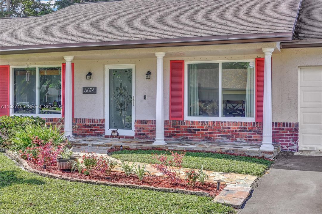 For Sale: $755,000 (4 beds, 2 baths, 1773 Square Feet)