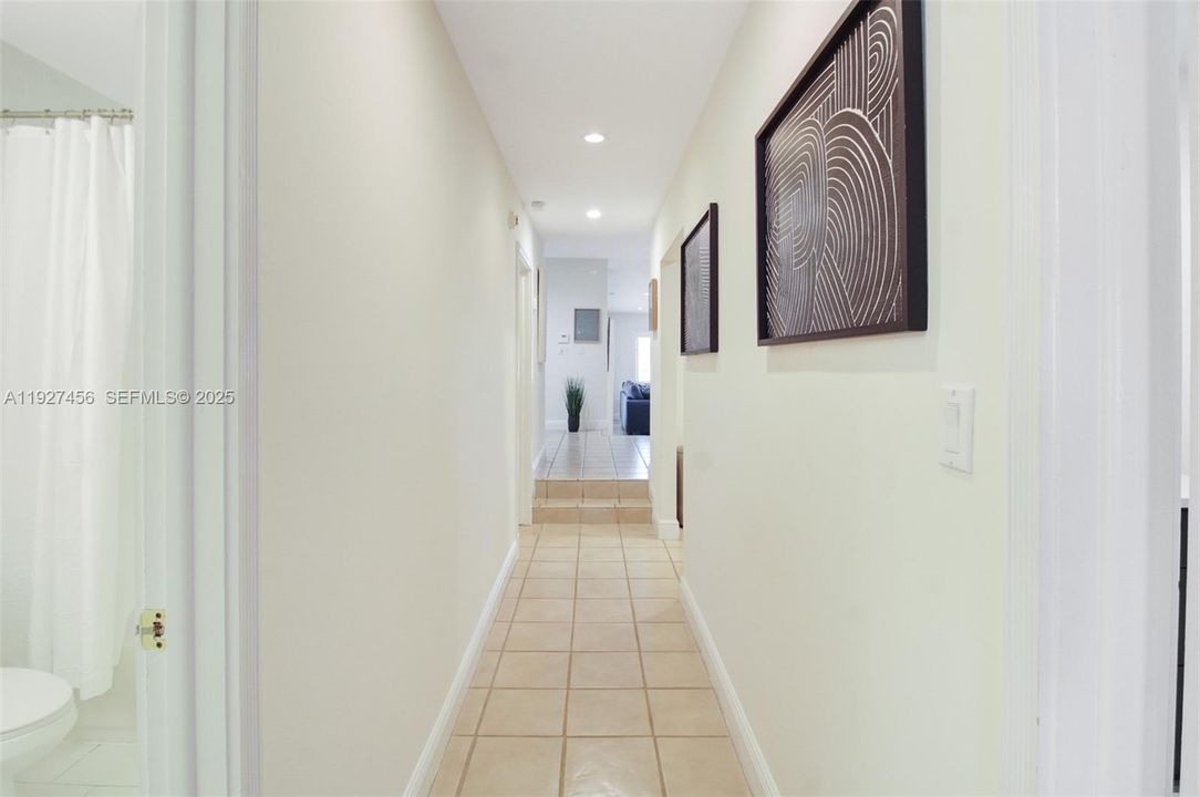 В аренду: $3,000 (2 спален, 2 ванн, 1262 Квадратных фут)