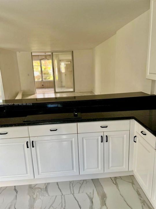 For Sale: $159,000 (2 beds, 2 baths, 1142 Square Feet)