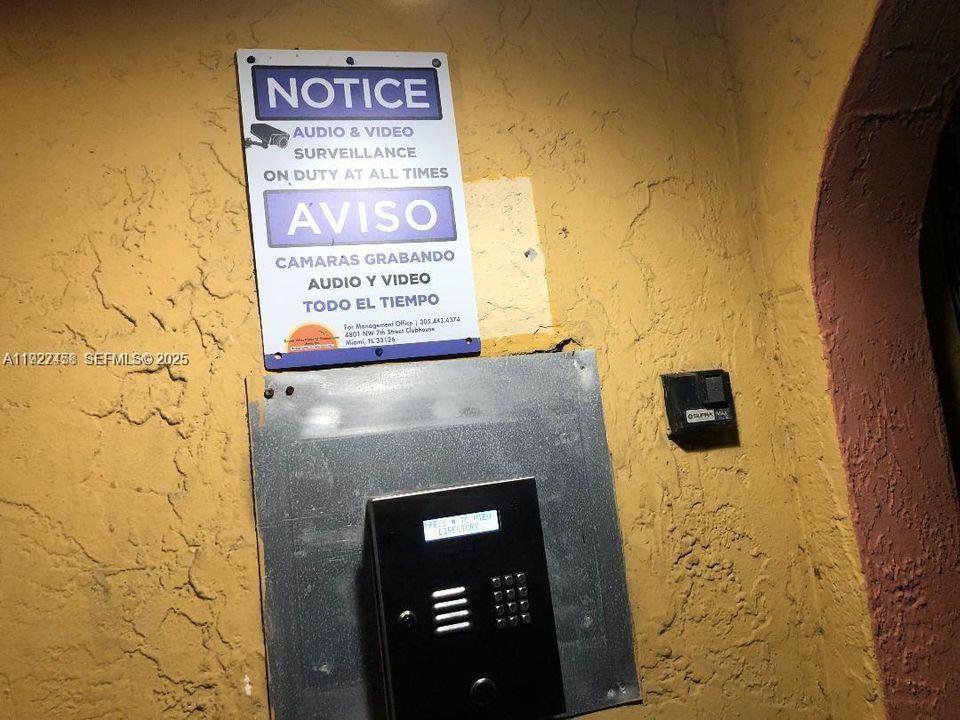 В аренду: $1,900 (2 спален, 2 ванн, 793 Квадратных фут)