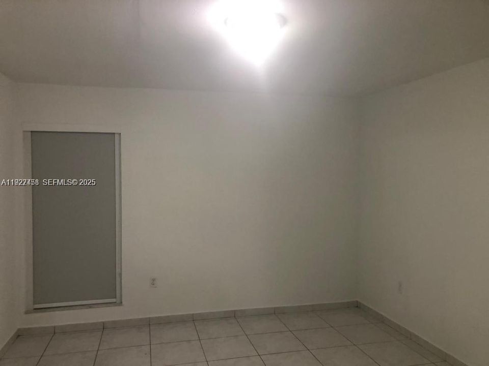 В аренду: $1,900 (2 спален, 2 ванн, 793 Квадратных фут)