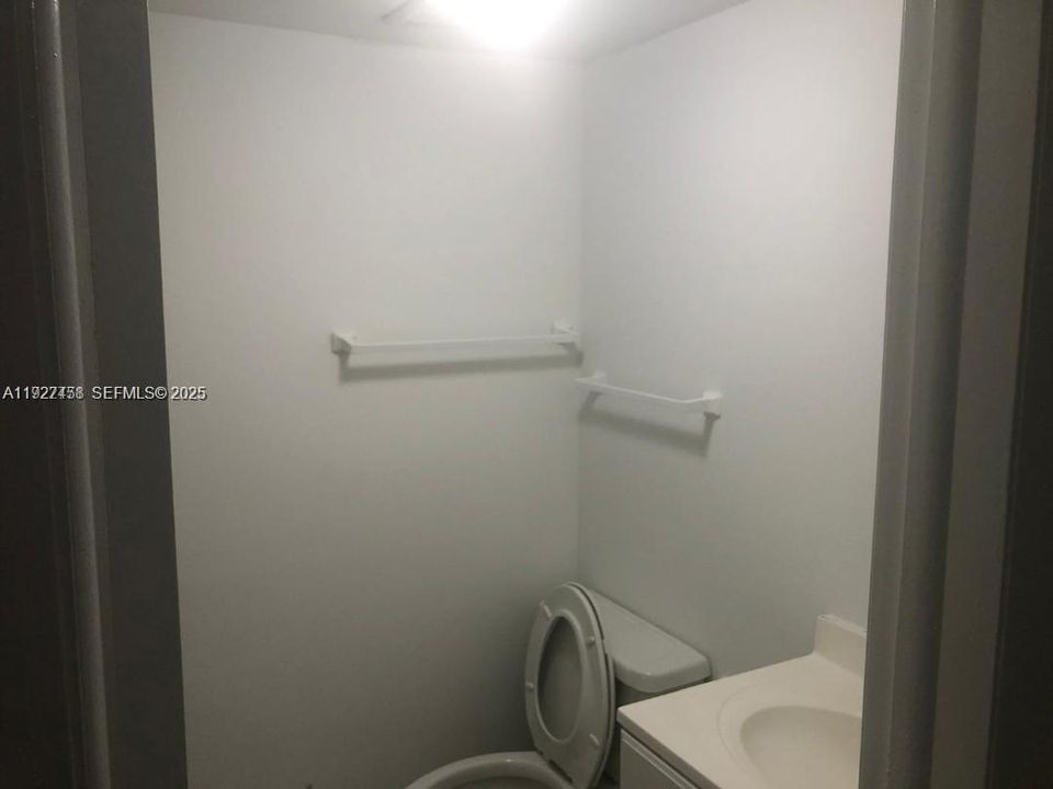 В аренду: $1,900 (2 спален, 2 ванн, 793 Квадратных фут)