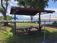 В аренду: $1,900 (2 спален, 2 ванн, 793 Квадратных фут)