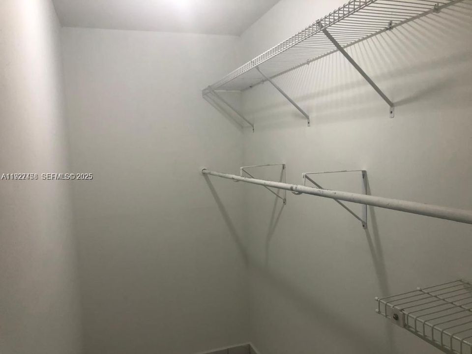 В аренду: $1,900 (2 спален, 2 ванн, 793 Квадратных фут)