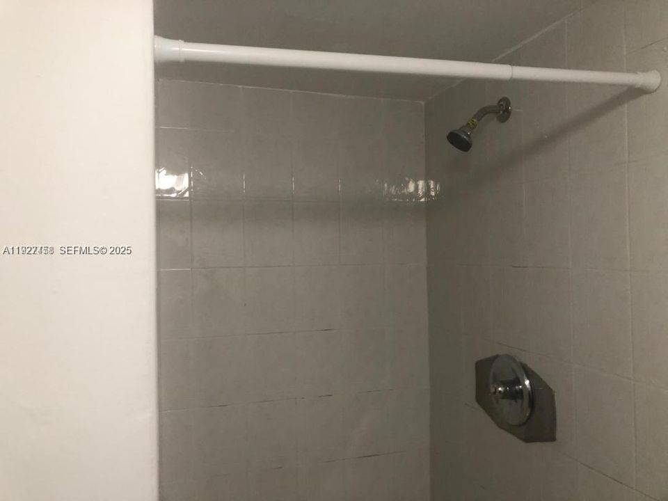 В аренду: $1,900 (2 спален, 2 ванн, 793 Квадратных фут)