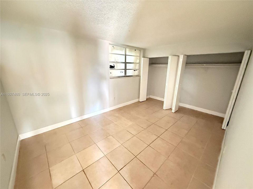 For Rent: $2,200 (2 beds, 2 baths, 1070 Square Feet)