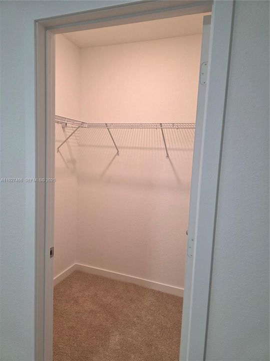 For Rent: $2,599 (3 beds, 3 baths, 1380 Square Feet)