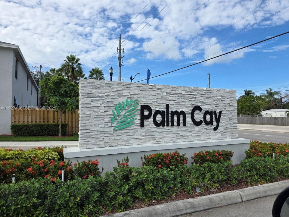 For Rent: $2,599 (3 beds, 3 baths, 1380 Square Feet)