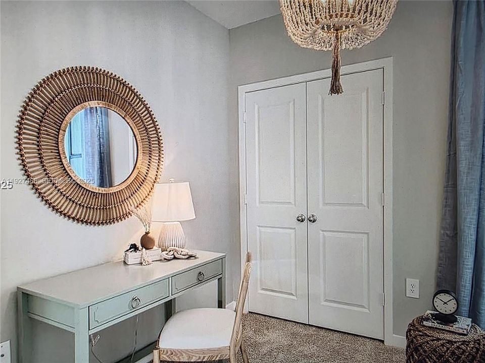 For Rent: $2,599 (3 beds, 3 baths, 1380 Square Feet)