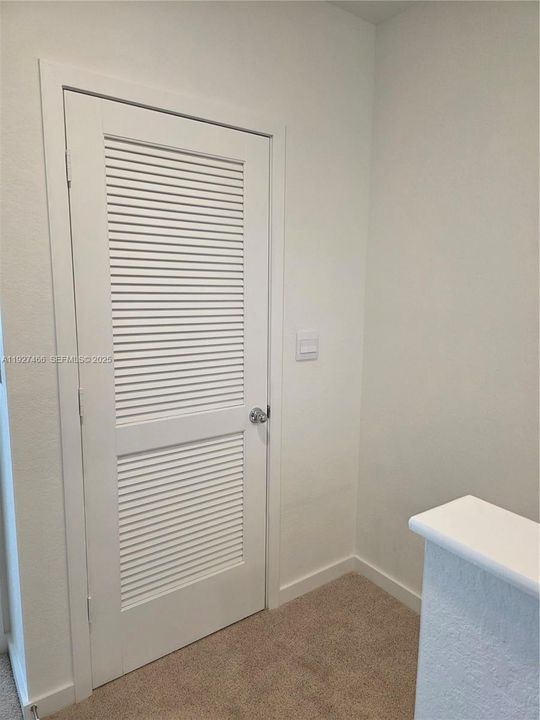 For Rent: $2,599 (3 beds, 3 baths, 1380 Square Feet)