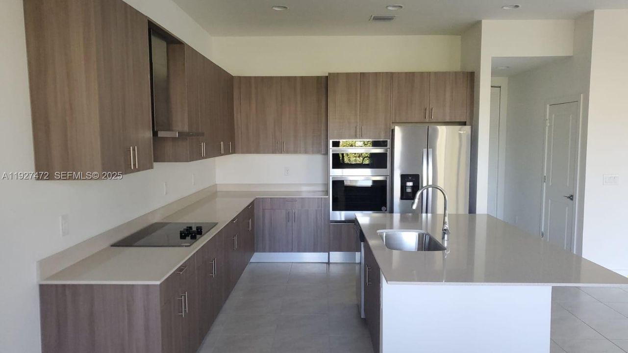 Active With Contract: $1,600,000 (4 beds, 3 baths, 3908 Square Feet)
