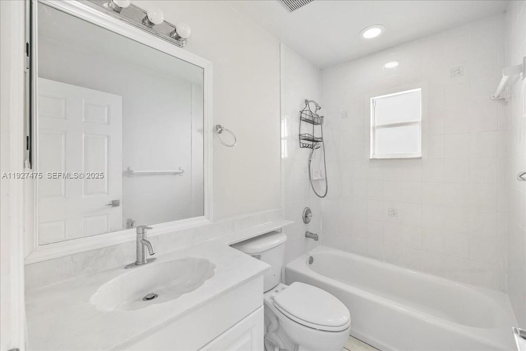 For Sale: $319,875 (3 beds, 2 baths, 2012 Square Feet)