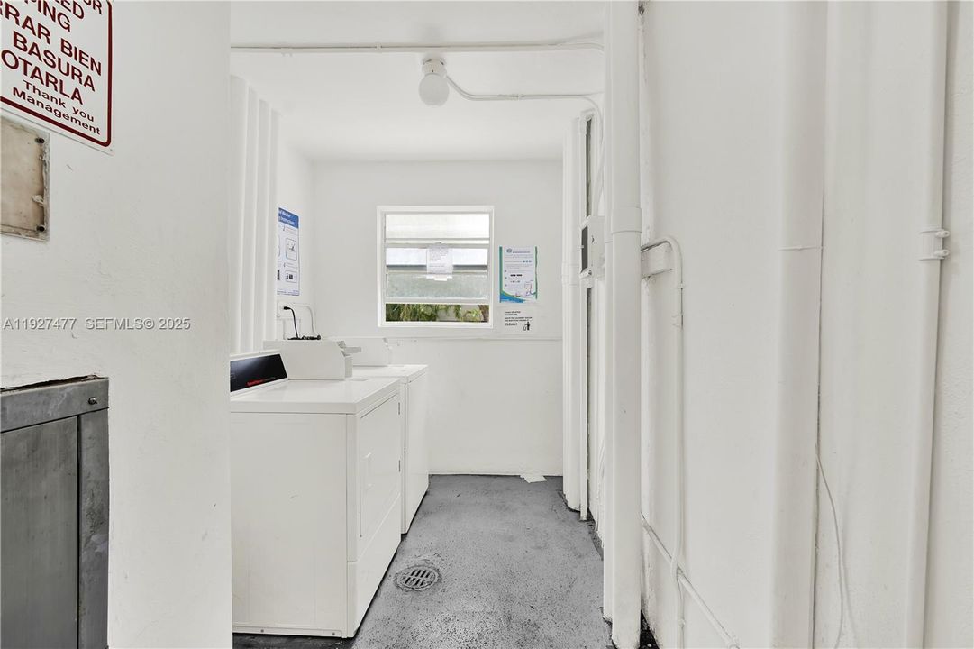 出租: $2,300 (1 贝兹, 1 浴室, 768 平方英尺)