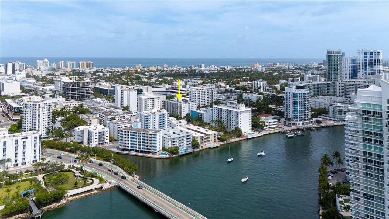 出租: $2,300 (1 贝兹, 1 浴室, 768 平方英尺)