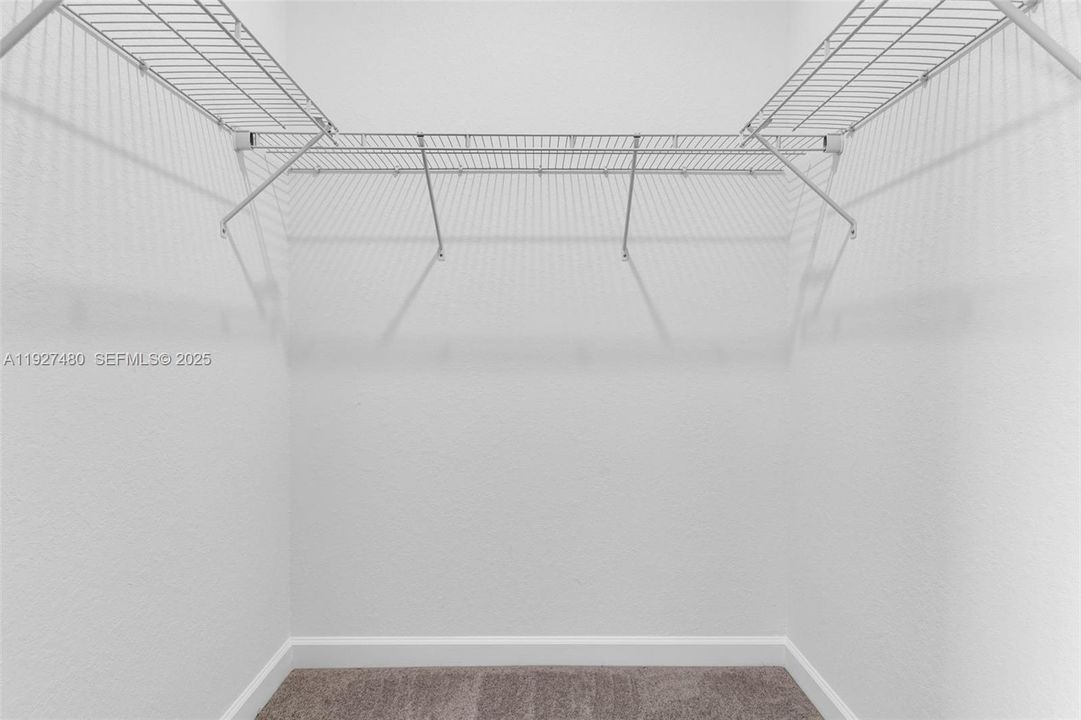 For Rent: $2,350 (3 beds, 2 baths, 1489 Square Feet)