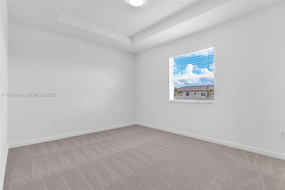 For Rent: $2,350 (3 beds, 2 baths, 1489 Square Feet)