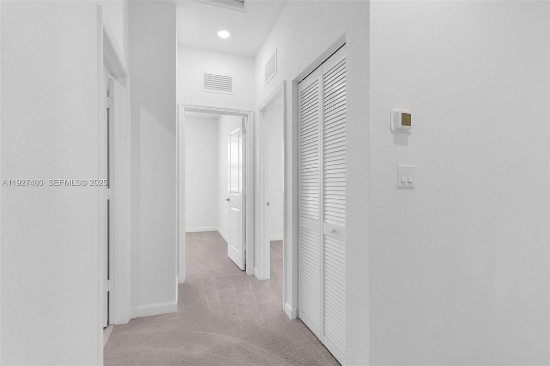 For Rent: $2,350 (3 beds, 2 baths, 1489 Square Feet)