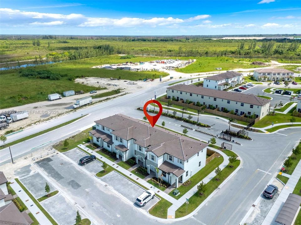 For Rent: $2,350 (3 beds, 2 baths, 1489 Square Feet)