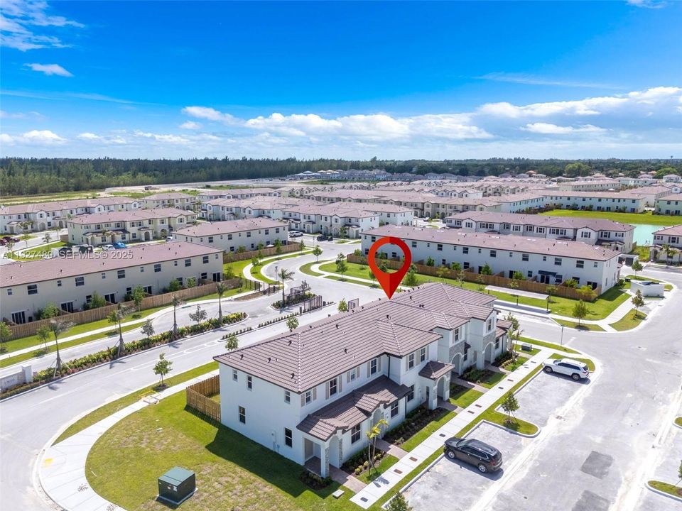 For Rent: $2,350 (3 beds, 2 baths, 1489 Square Feet)