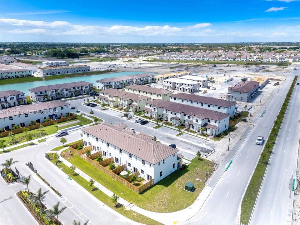 For Rent: $2,350 (3 beds, 2 baths, 1489 Square Feet)