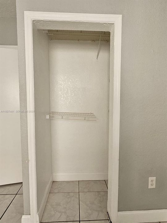 В аренду: $3,100 (3 спален, 2 ванн, 1012 Квадратных фут)